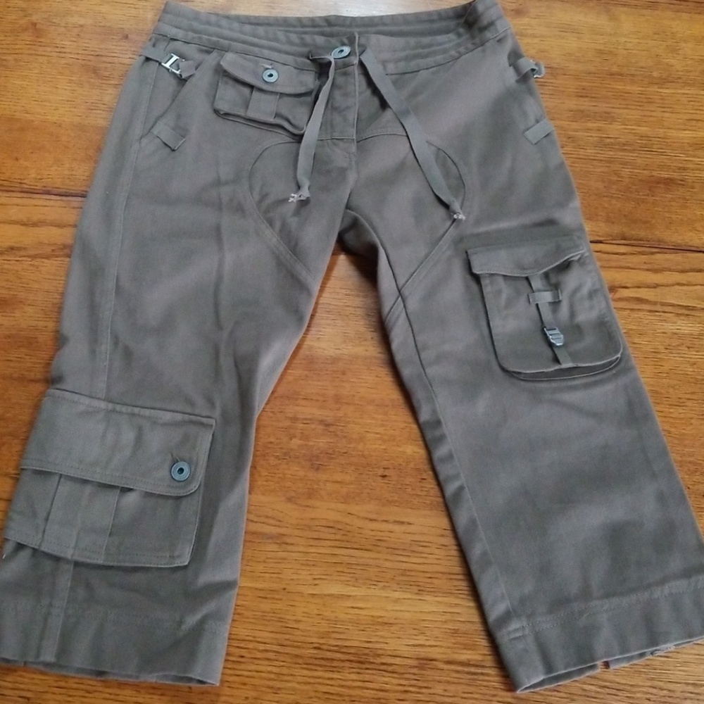 Gaetanonavarra 44 cropped cargo